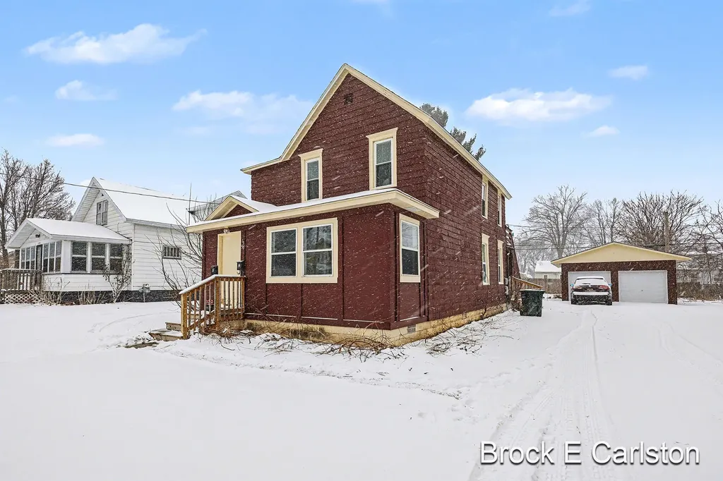 1157 W Dale Avenue Muskegon City MI 49441