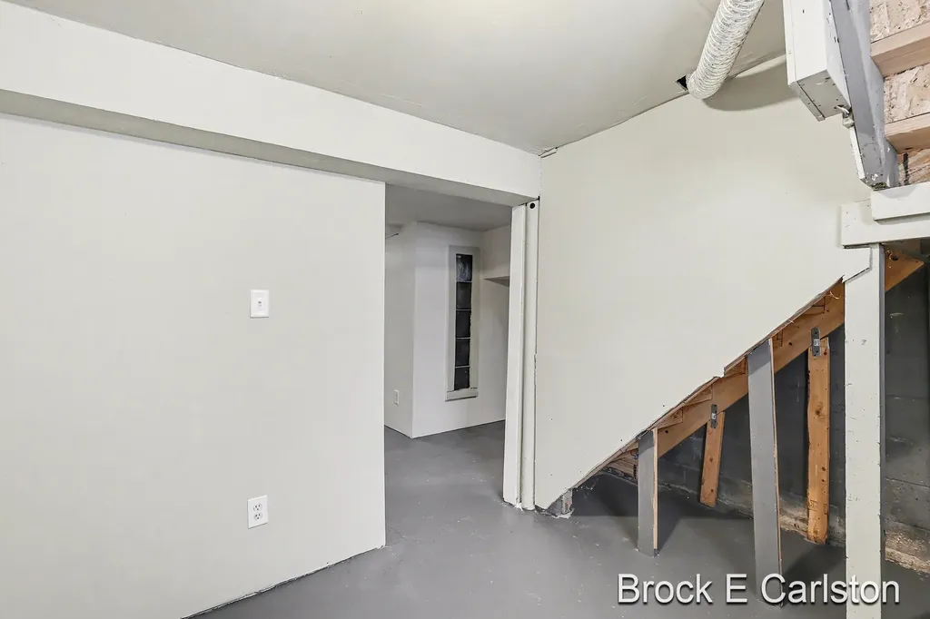 2614 Riordan Street Muskegon Heights City MI 49444