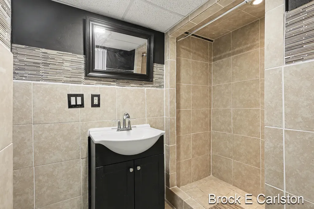 2614 Riordan Street Muskegon Heights City MI 49444