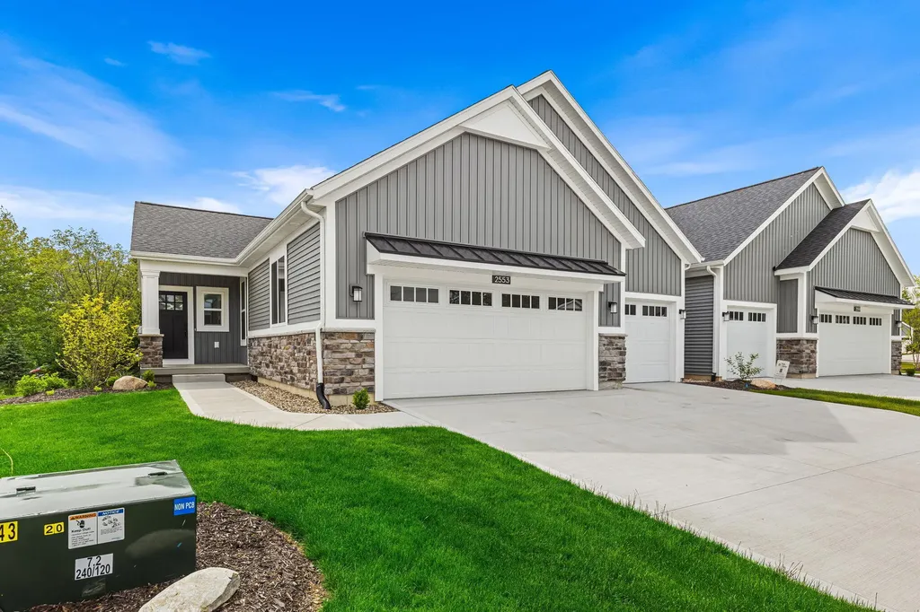 2553 Ravines Trail Drive SW Byron Township MI 49315