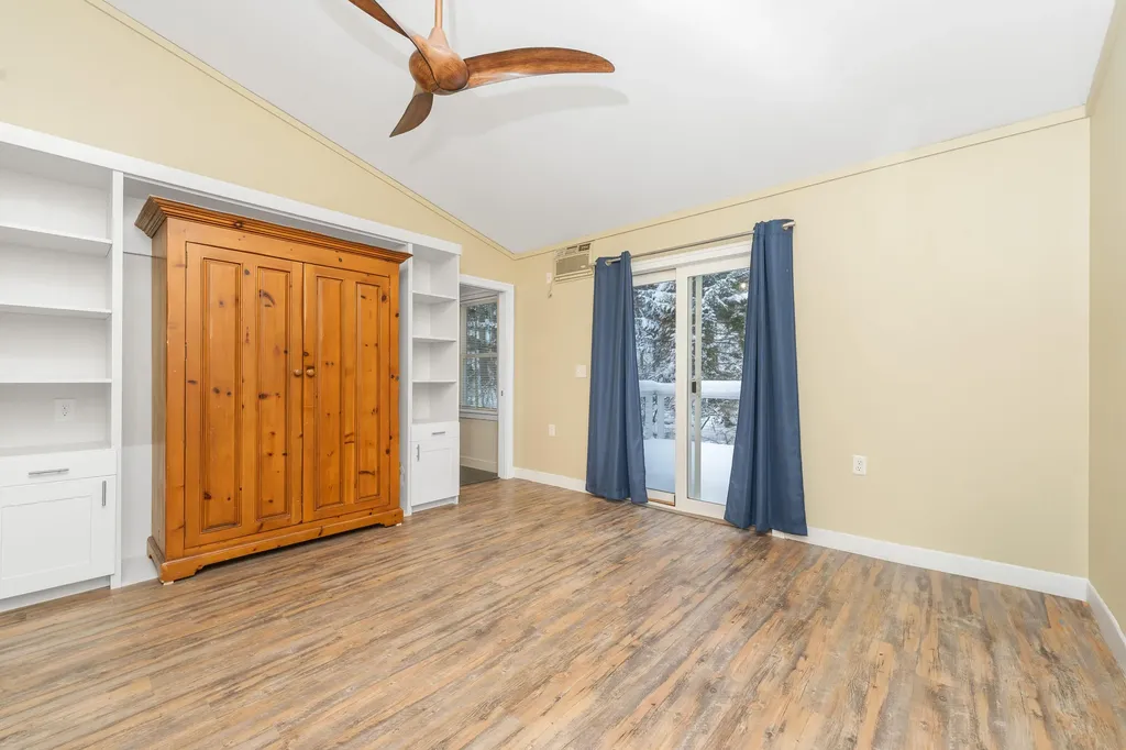 16 Park Street Saugatuck City MI 49453