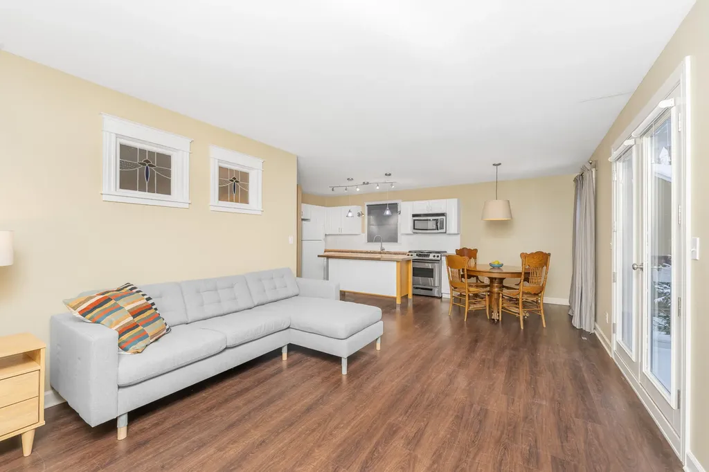 16 Park Street Saugatuck City MI 49453