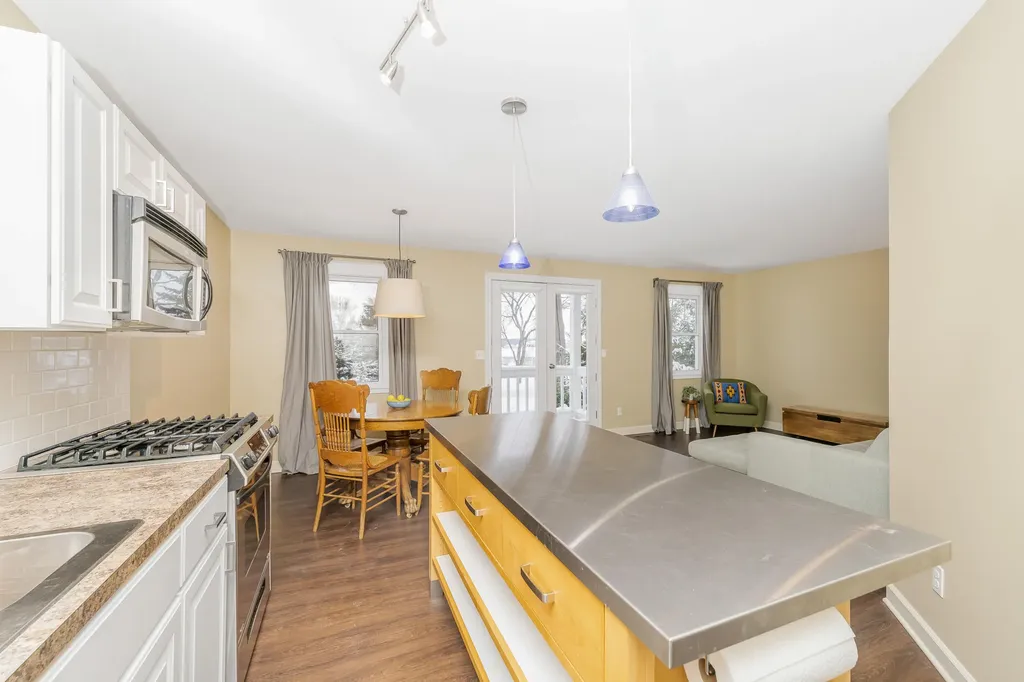 16 Park Street Saugatuck City MI 49453