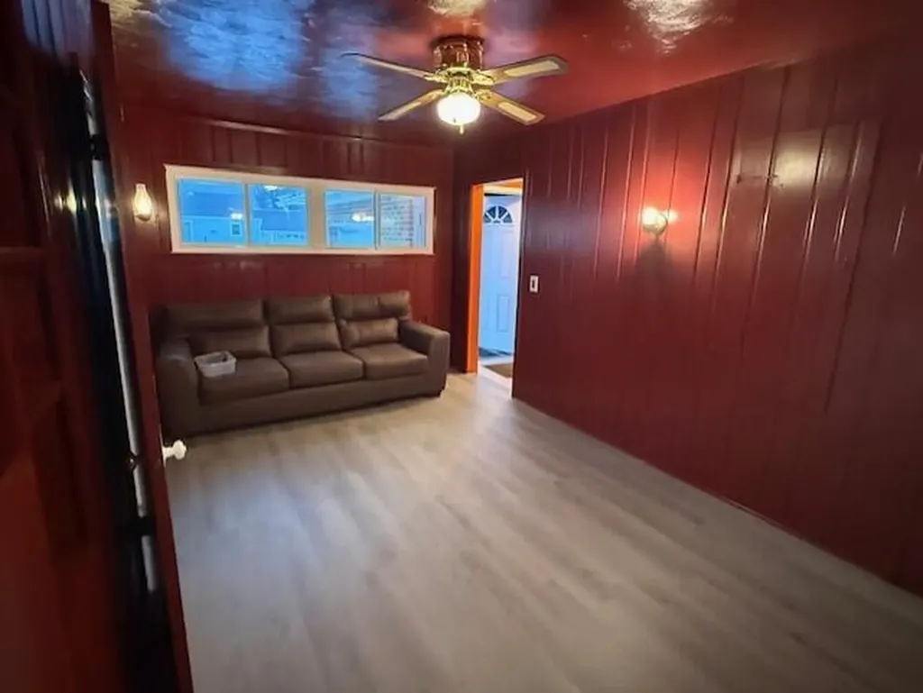 1193 Amity Avenue Muskegon City MI 49442