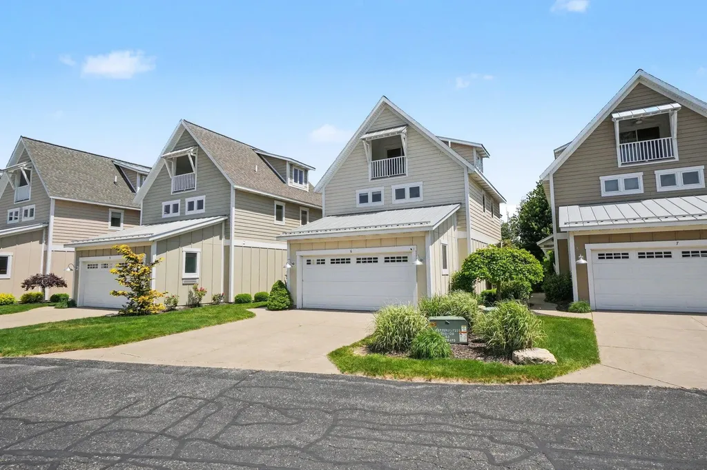 920 W Savidge Street Spring Lake Village MI 49456