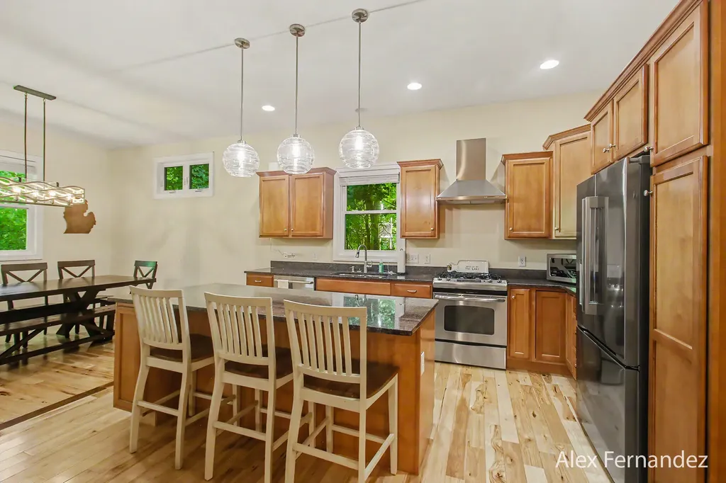 6288 Hawthorne Court Saugatuck Township MI 49453