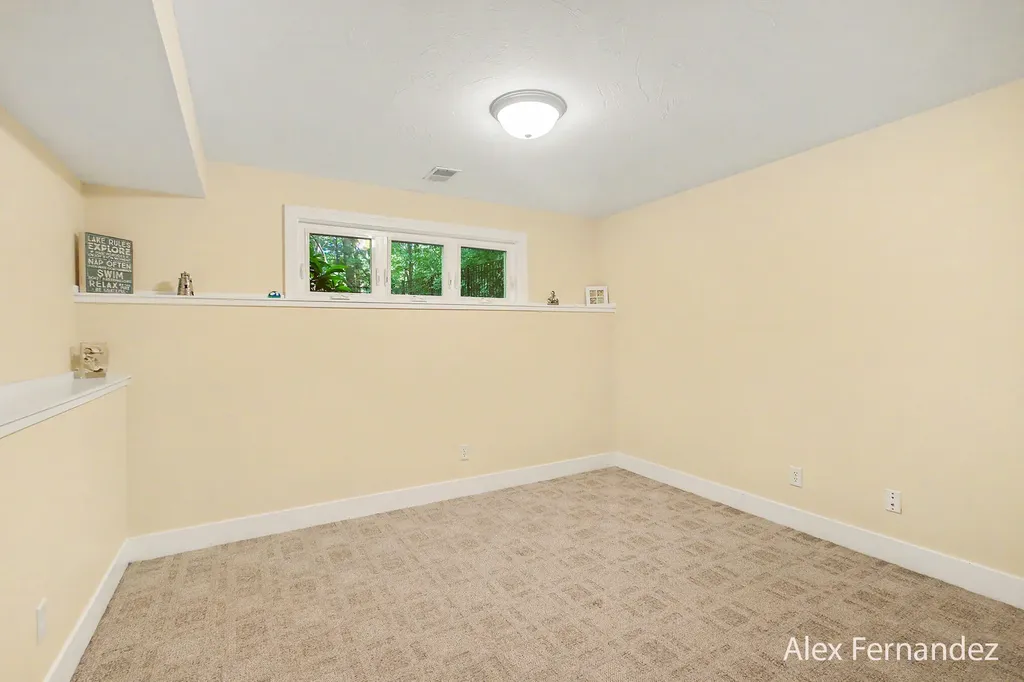 6288 Hawthorne Court Saugatuck Township MI 49453