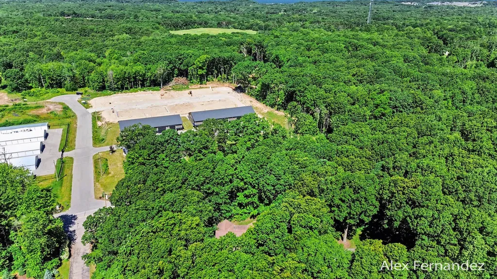 6288 Hawthorne Court Saugatuck Township MI 49453