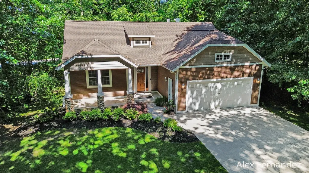 6288 Hawthorne Court Saugatuck Township MI 49453