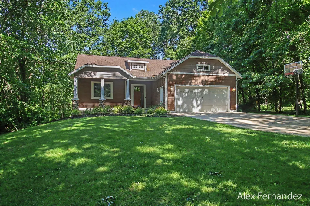 6288 Hawthorne Court Saugatuck Township MI 49453