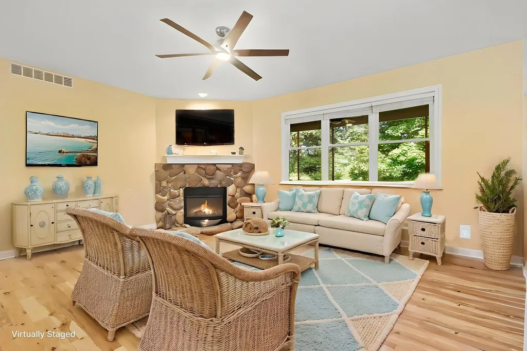 6288 Hawthorne Court Saugatuck Township MI 49453