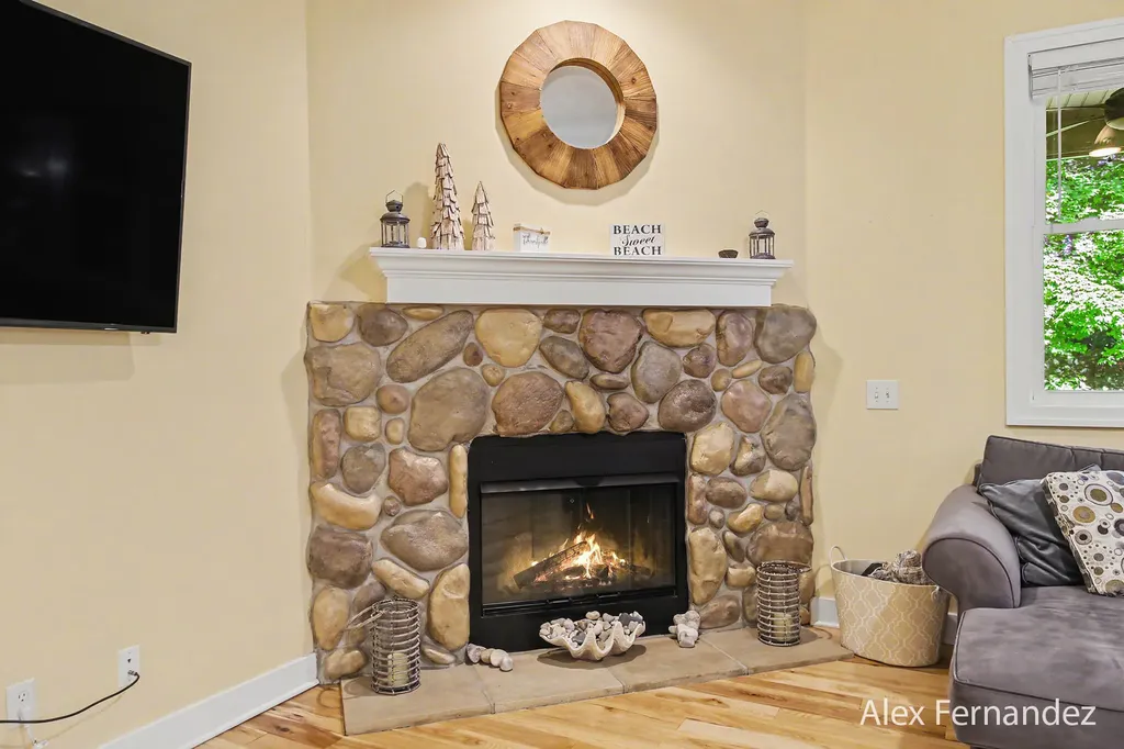 6288 Hawthorne Court Saugatuck Township MI 49453