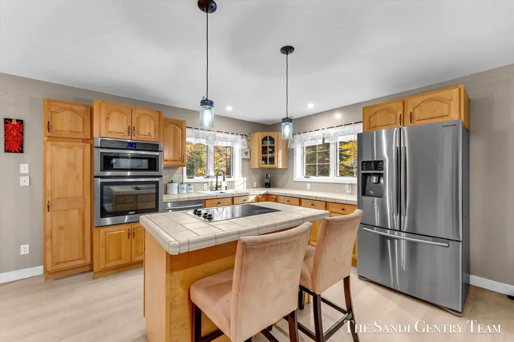 1020 Brookway Court Norton Shores City MI 49441