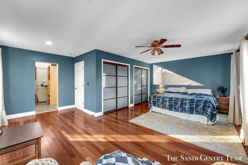 1020 Brookway Court Norton Shores City MI 49441