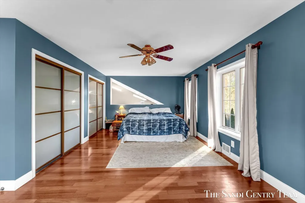 1020 Brookway Court Norton Shores City MI 49441