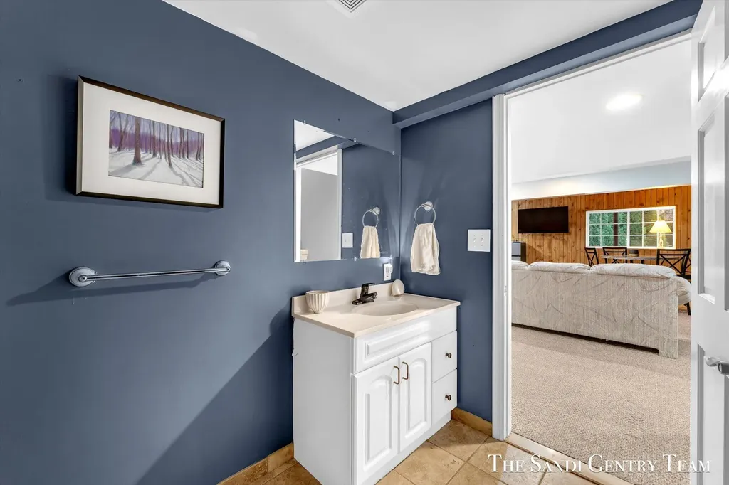 1020 Brookway Court Norton Shores City MI 49441