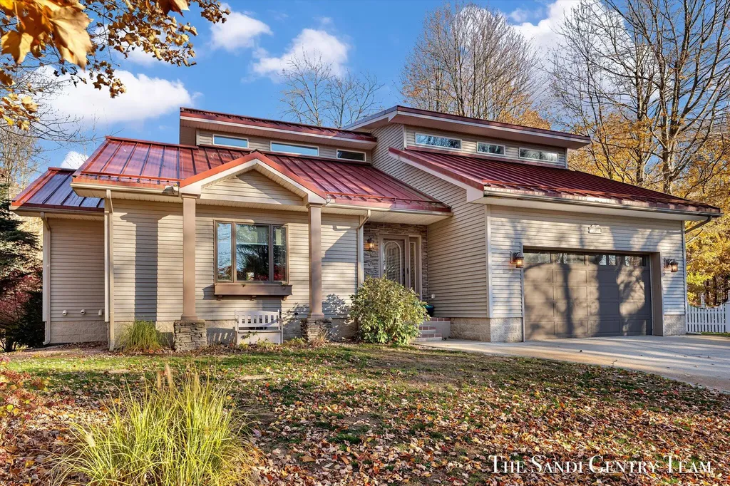 1020 Brookway Court Norton Shores City MI 49441