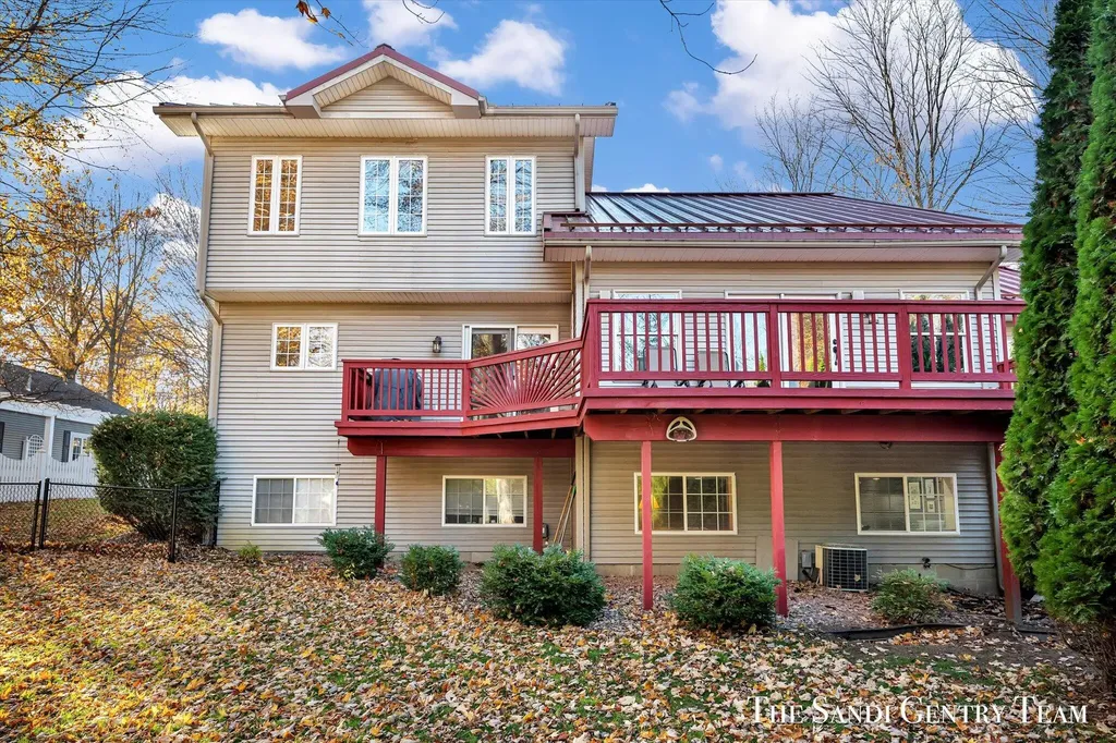 1020 Brookway Court Norton Shores City MI 49441
