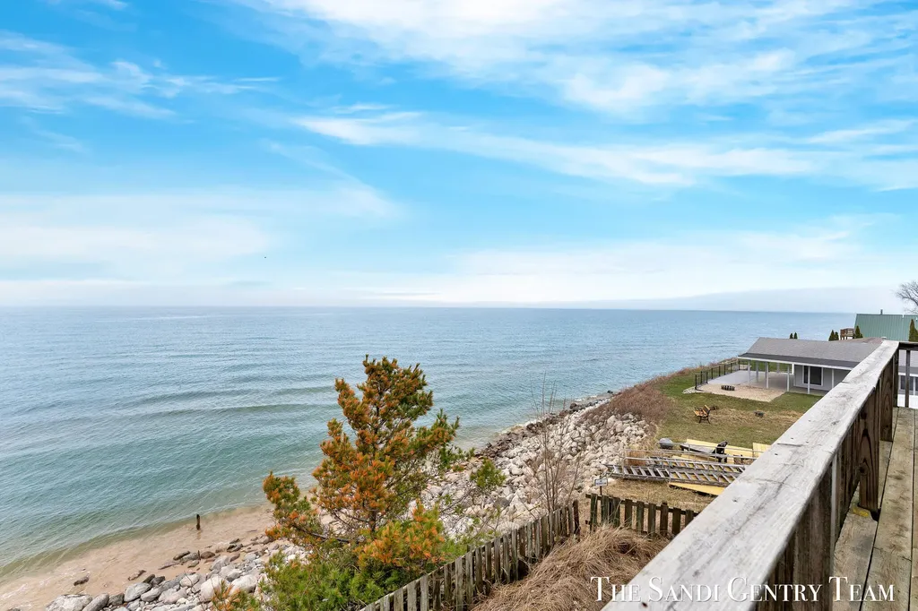 2767 N Lakeshore Drive Golden Township MI 49436