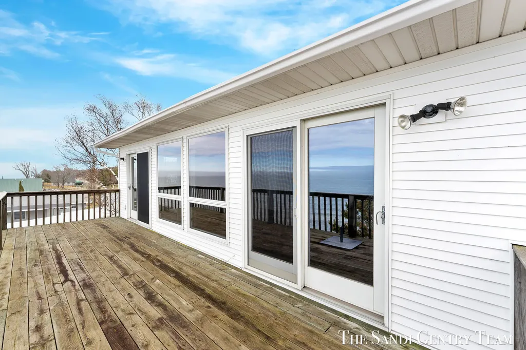 2767 N Lakeshore Drive Golden Township MI 49436