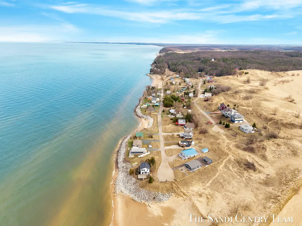 2767 N Lakeshore Drive Golden Township MI 49436
