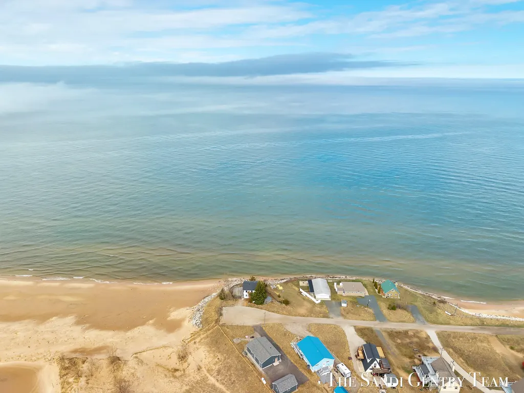 2767 N Lakeshore Drive Golden Township MI 49436