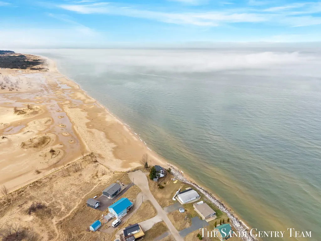 2767 N Lakeshore Drive Golden Township MI 49436