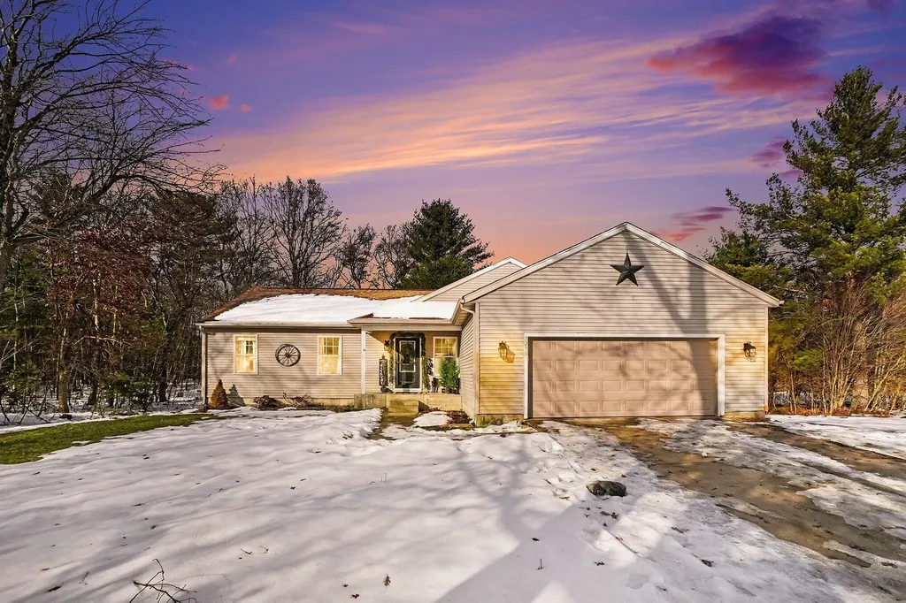 3230 Sarah Circle Dalton Township MI 49457