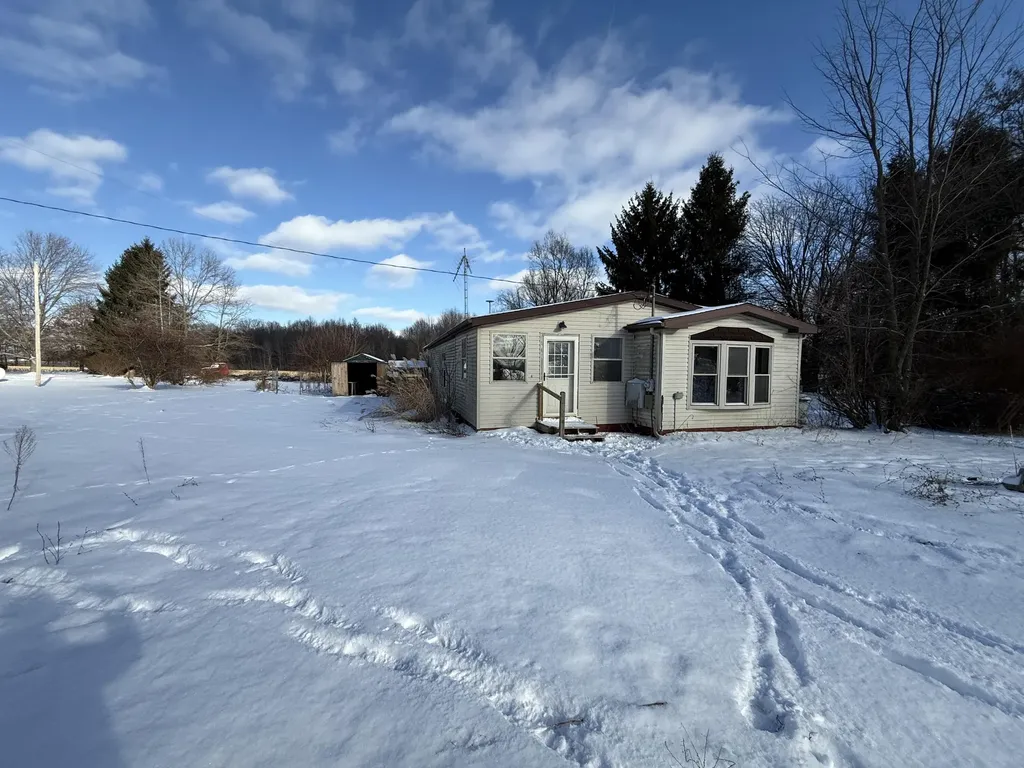 5080 22 Mile Road Clarendon Township MI 49245