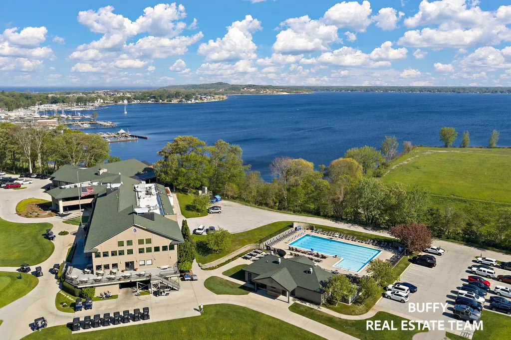 2892 Duneside Trail Muskegon City MI 49441