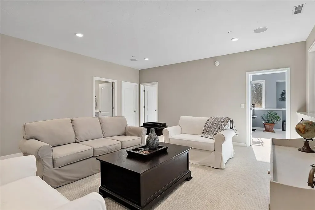 690 Dunegrass Circle Drive Saugatuck City MI 49453