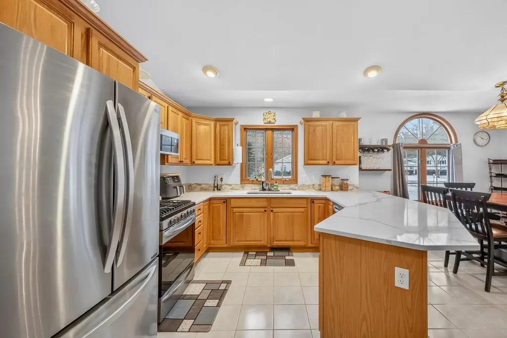 975 Glenwood Avenue Laketon Township MI 49445
