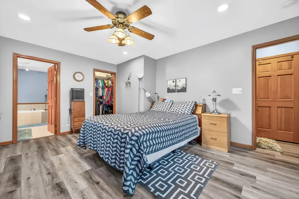 975 Glenwood Avenue Laketon Township MI 49445