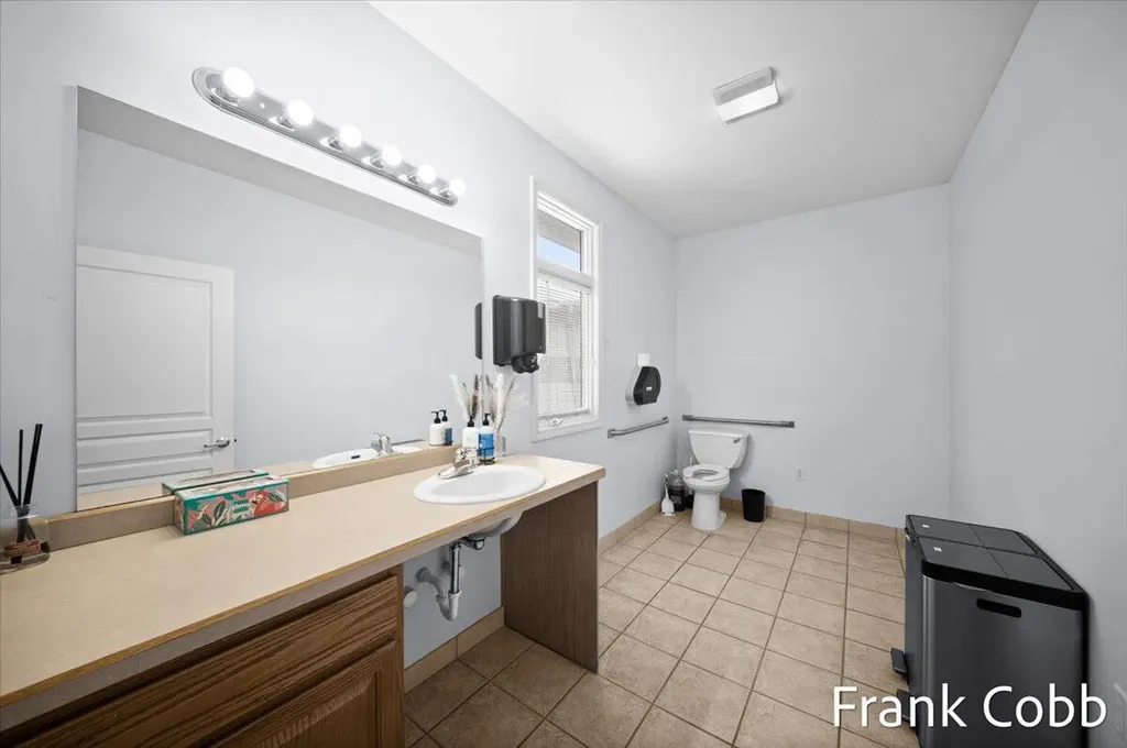 4075 Airline Highway Norton Shores City MI 49444