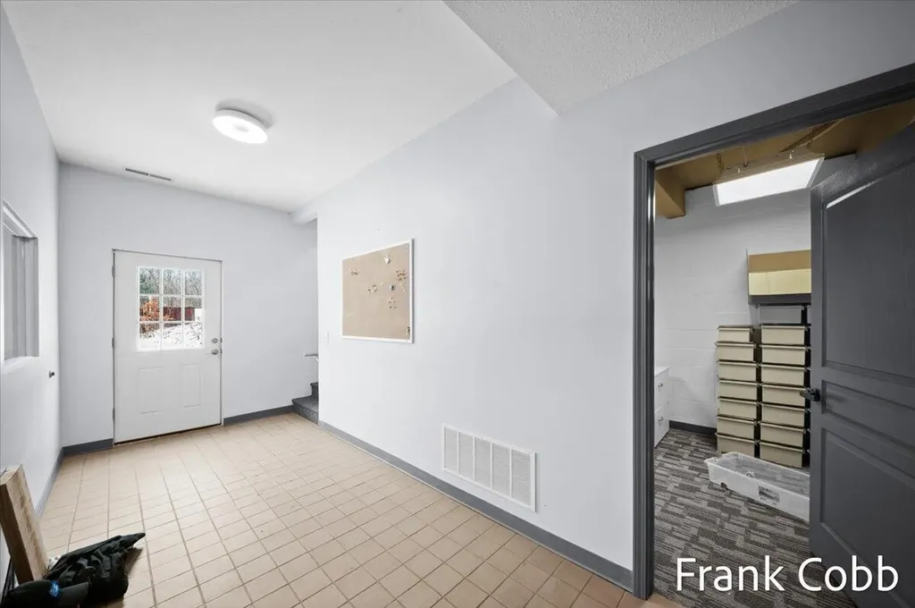 4075 Airline Highway Norton Shores City MI 49444