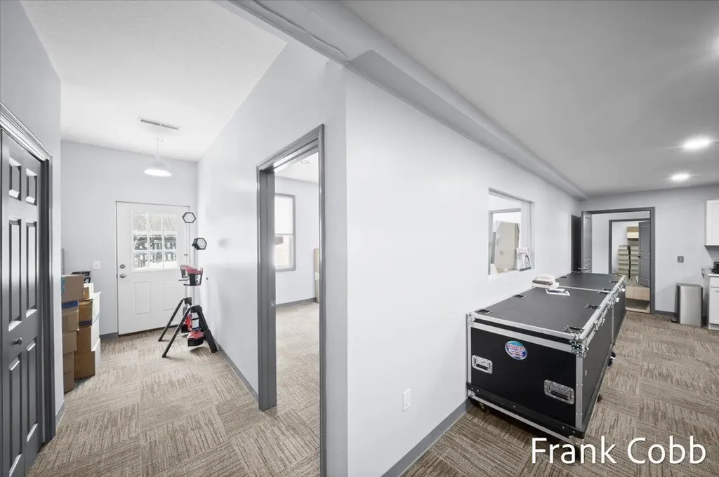 4075 Airline Highway Norton Shores City MI 49444