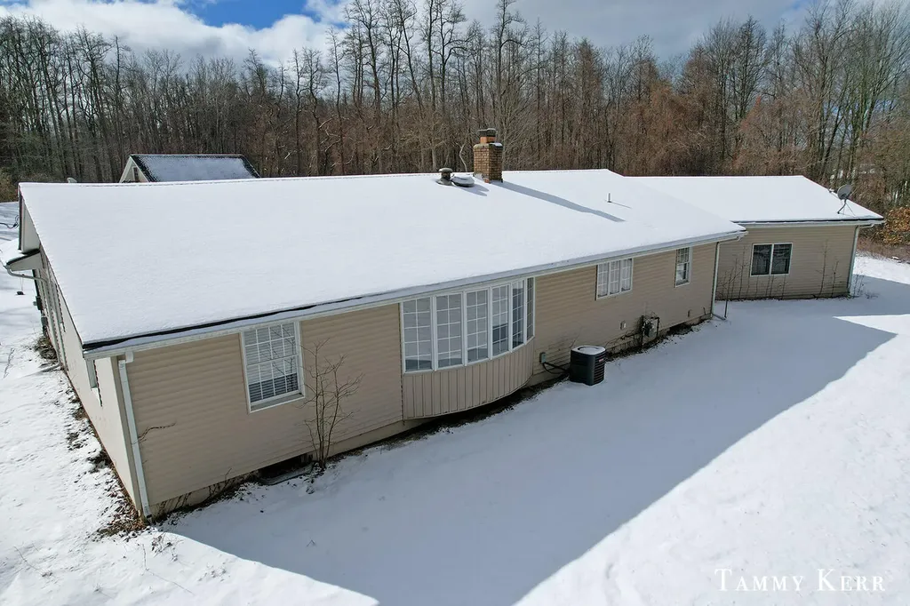 6375 143rd Avenue Laketown Township MI 49423