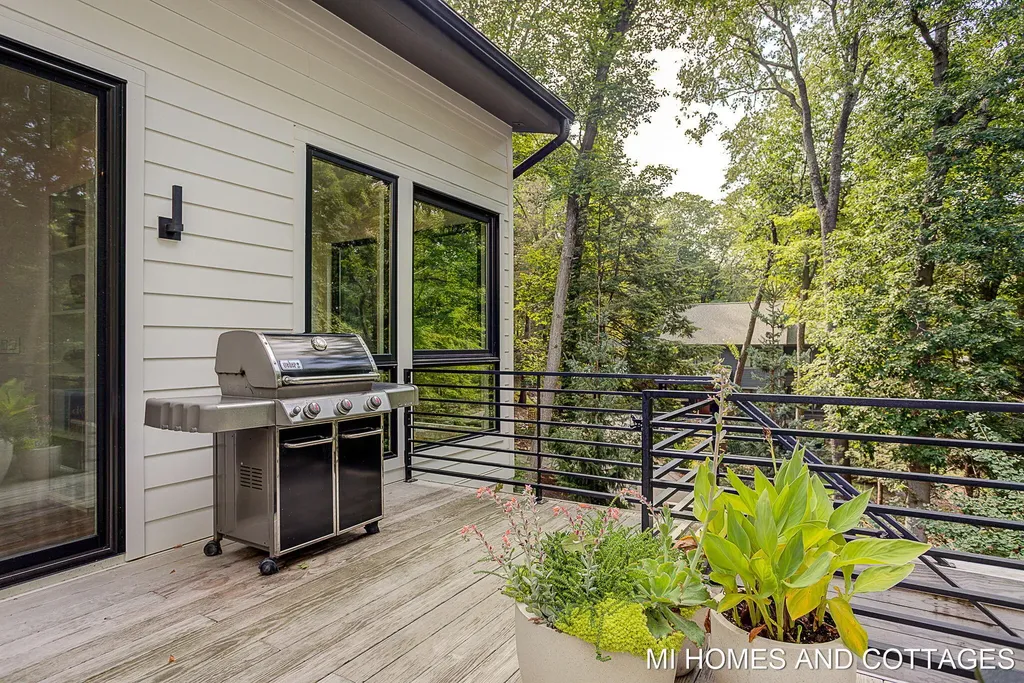 371 Dunegrass Circle Drive Saugatuck City MI 49453