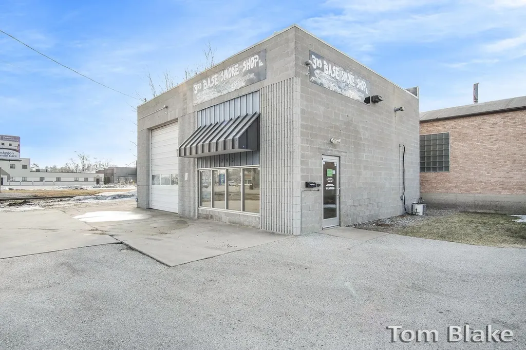 793 W Laketon Avenue Muskegon City MI 49441