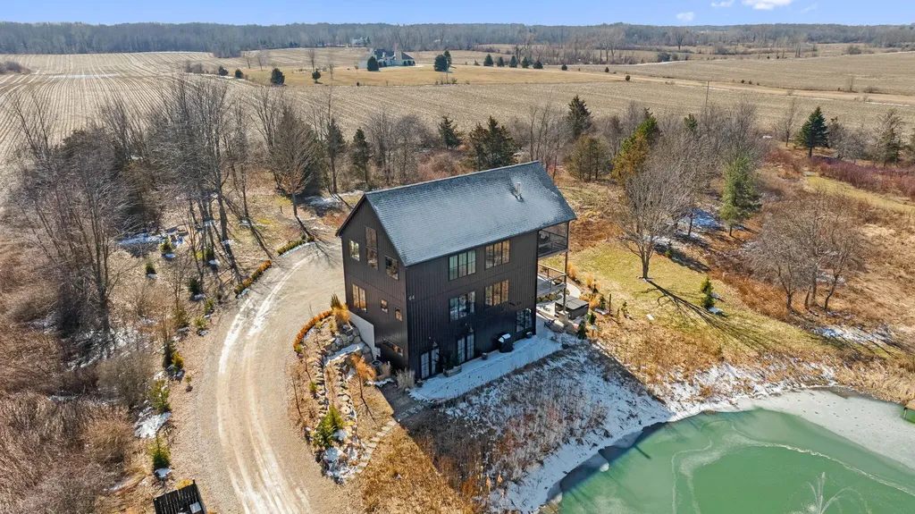 6364 126th Avenue Saugatuck Township MI 49408