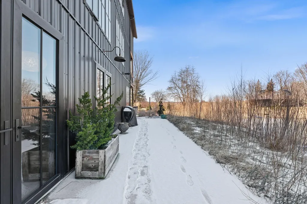 6364 126th Avenue Saugatuck Township MI 49408