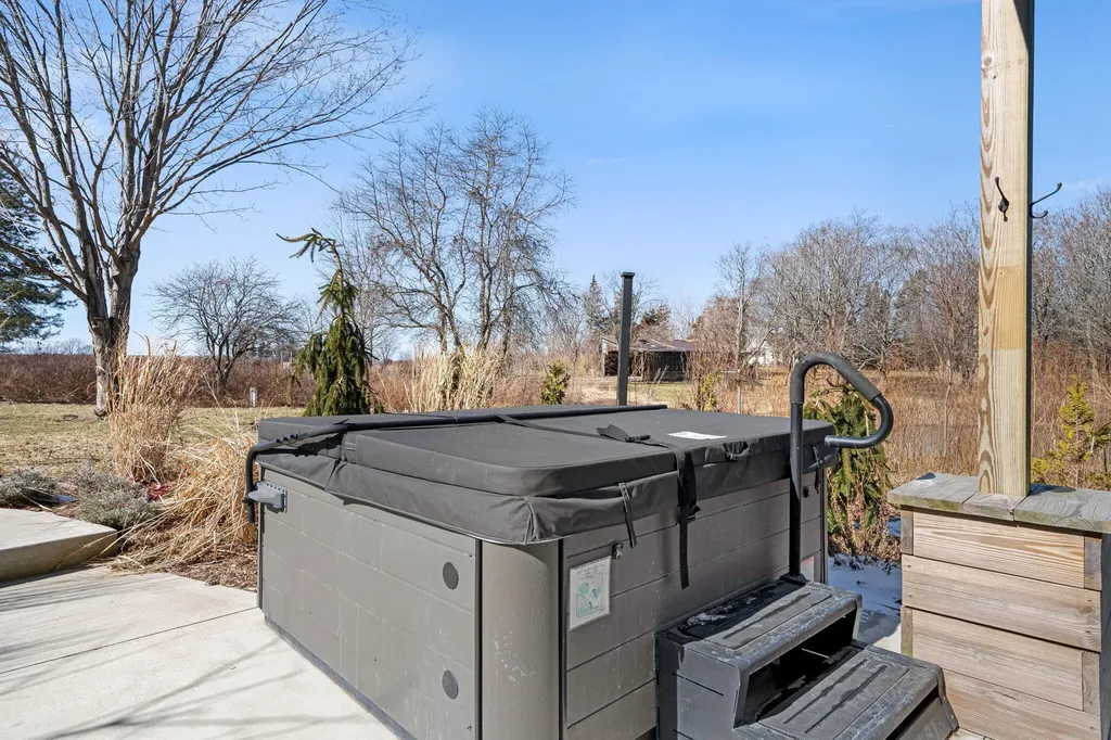 6364 126th Avenue Saugatuck Township MI 49408