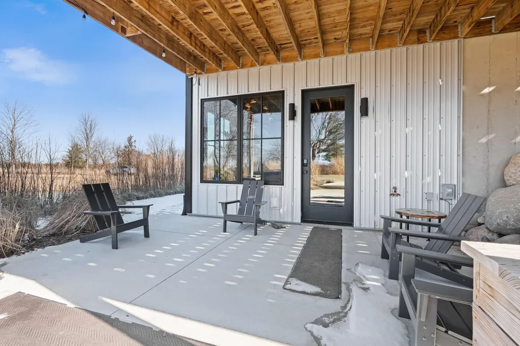 6364 126th Avenue Saugatuck Township MI 49408
