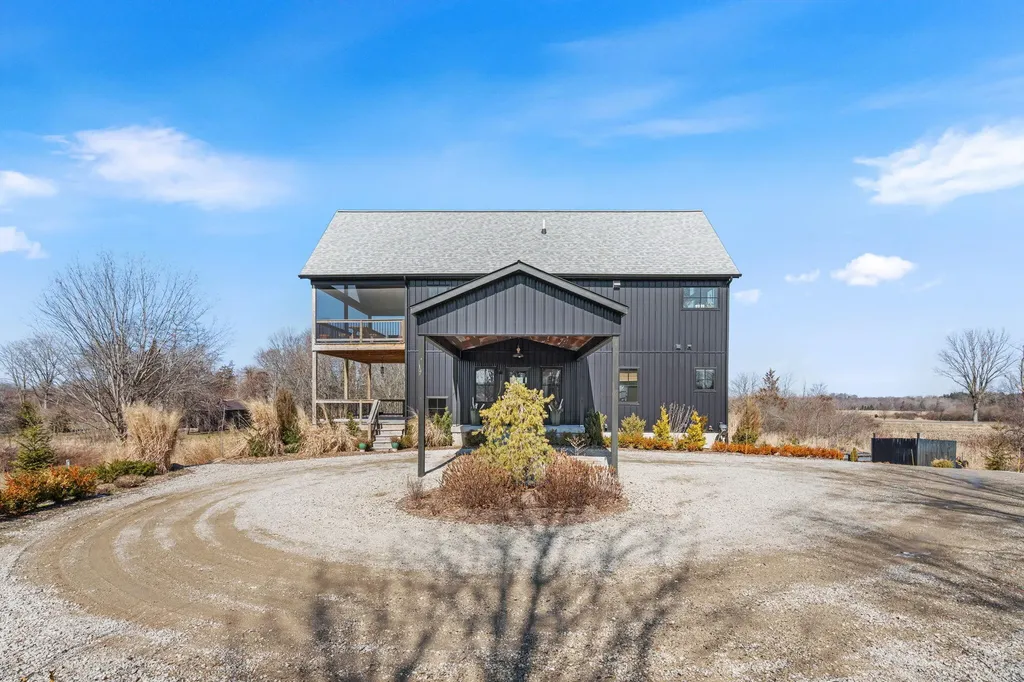 6364 126th Avenue Saugatuck Township MI 49408