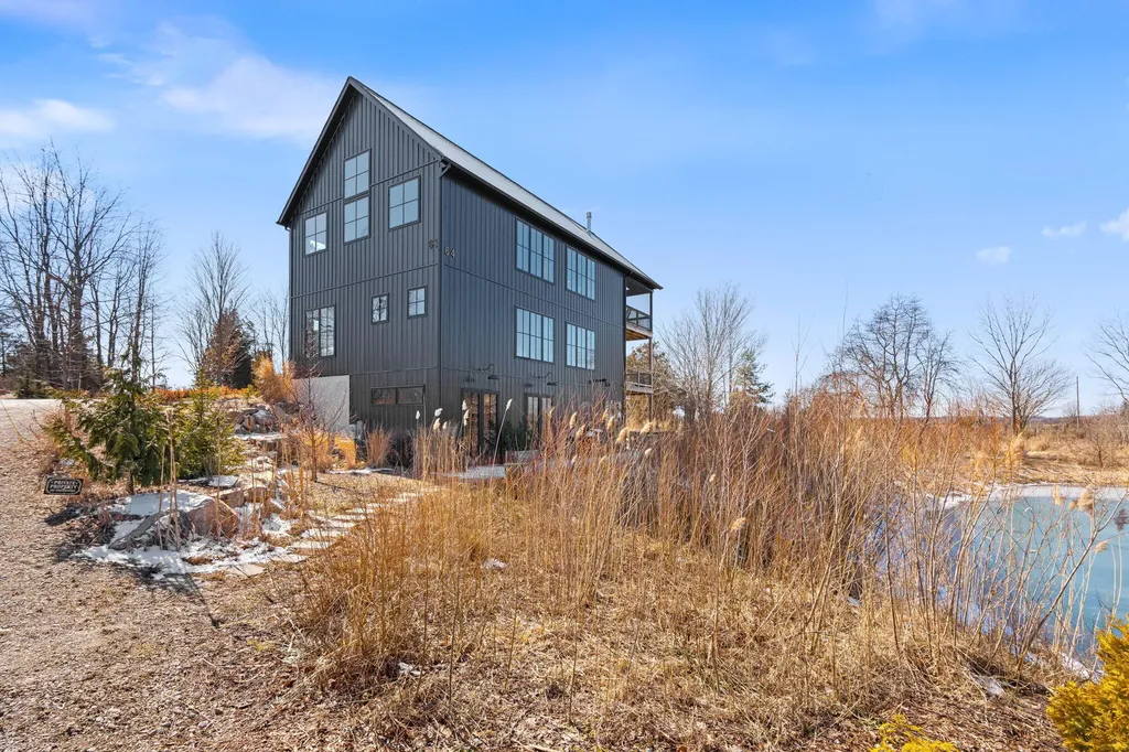 6364 126th Avenue Saugatuck Township MI 49408