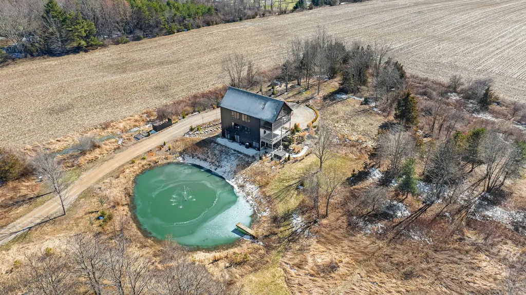 6364 126th Avenue Saugatuck Township MI 49408
