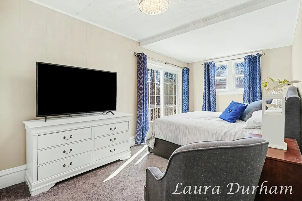 895 Holland Street Saugatuck City MI 49453