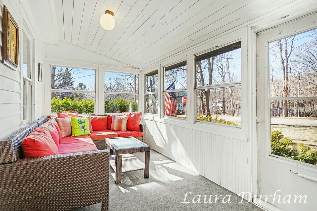 895 Holland Street Saugatuck City MI 49453