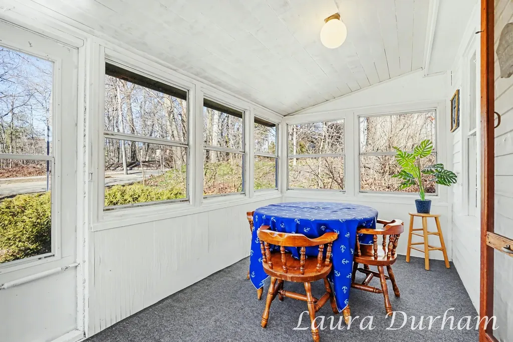 895 Holland Street Saugatuck City MI 49453