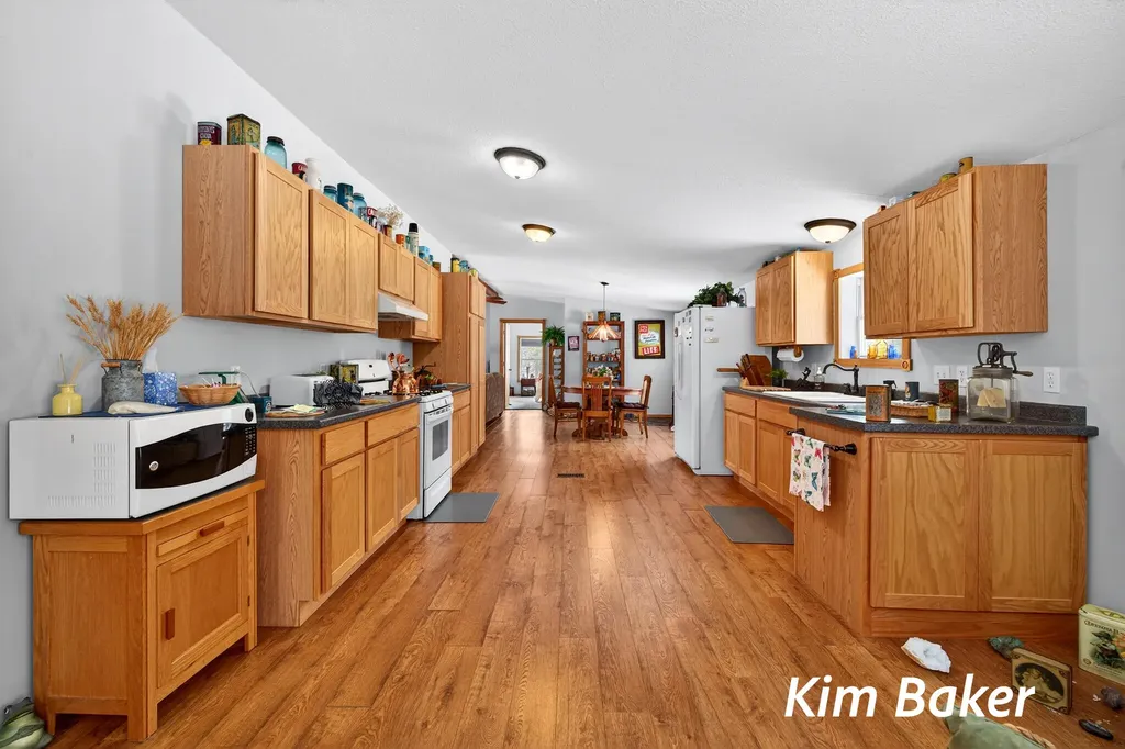 3987 Us-31 Victory Township MI 49454